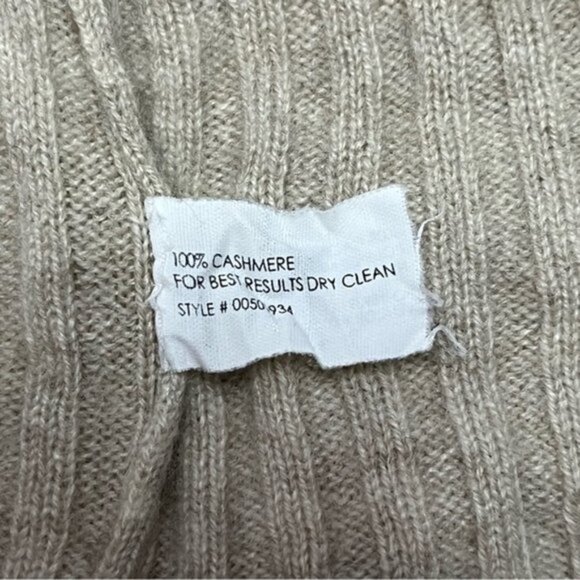 Club Monaco 100% Cashmere Cardigan‎ - Picture 4 of 4